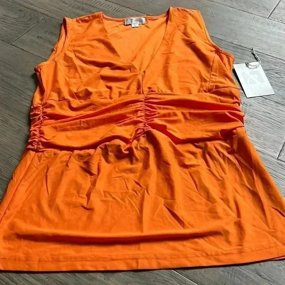 ✨🆕franca Collezione🆕✨ | Orange sleeveless v  neck top - Picture 2 of 7